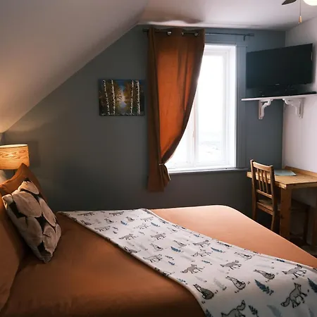 Les Pinsons Des Rives Bed & Breakfast La Malbaie Room photo