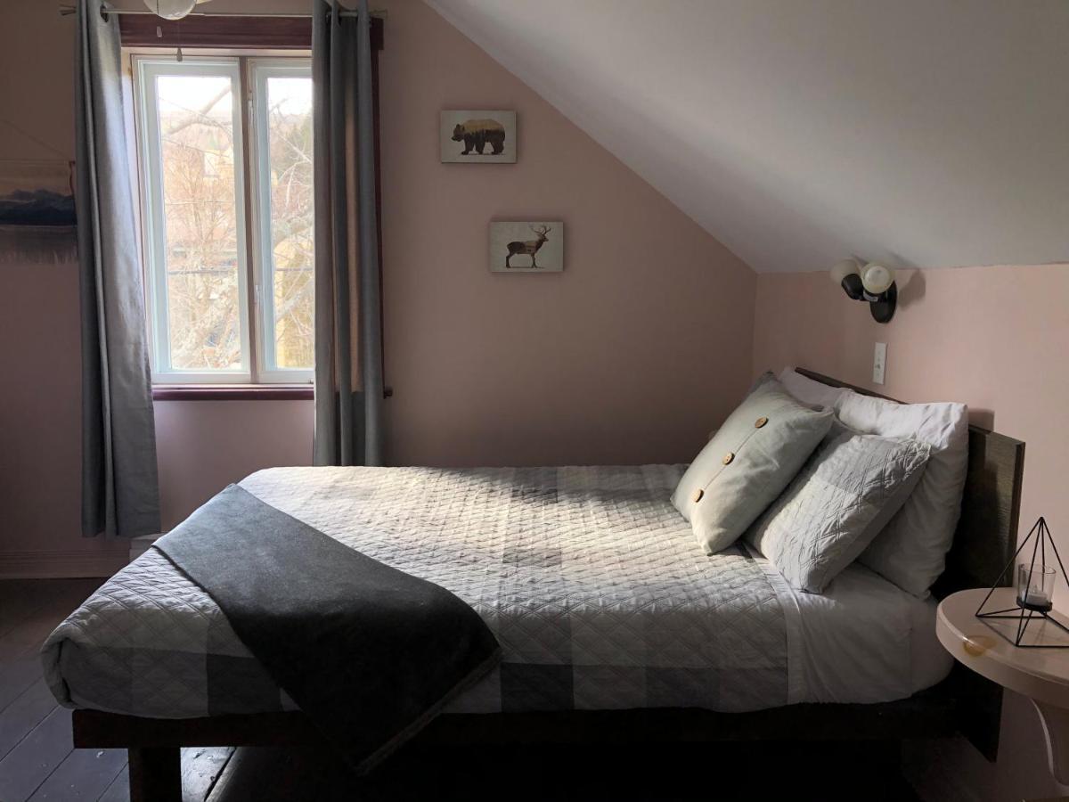 Les Pinsons Des Rives Bed & Breakfast