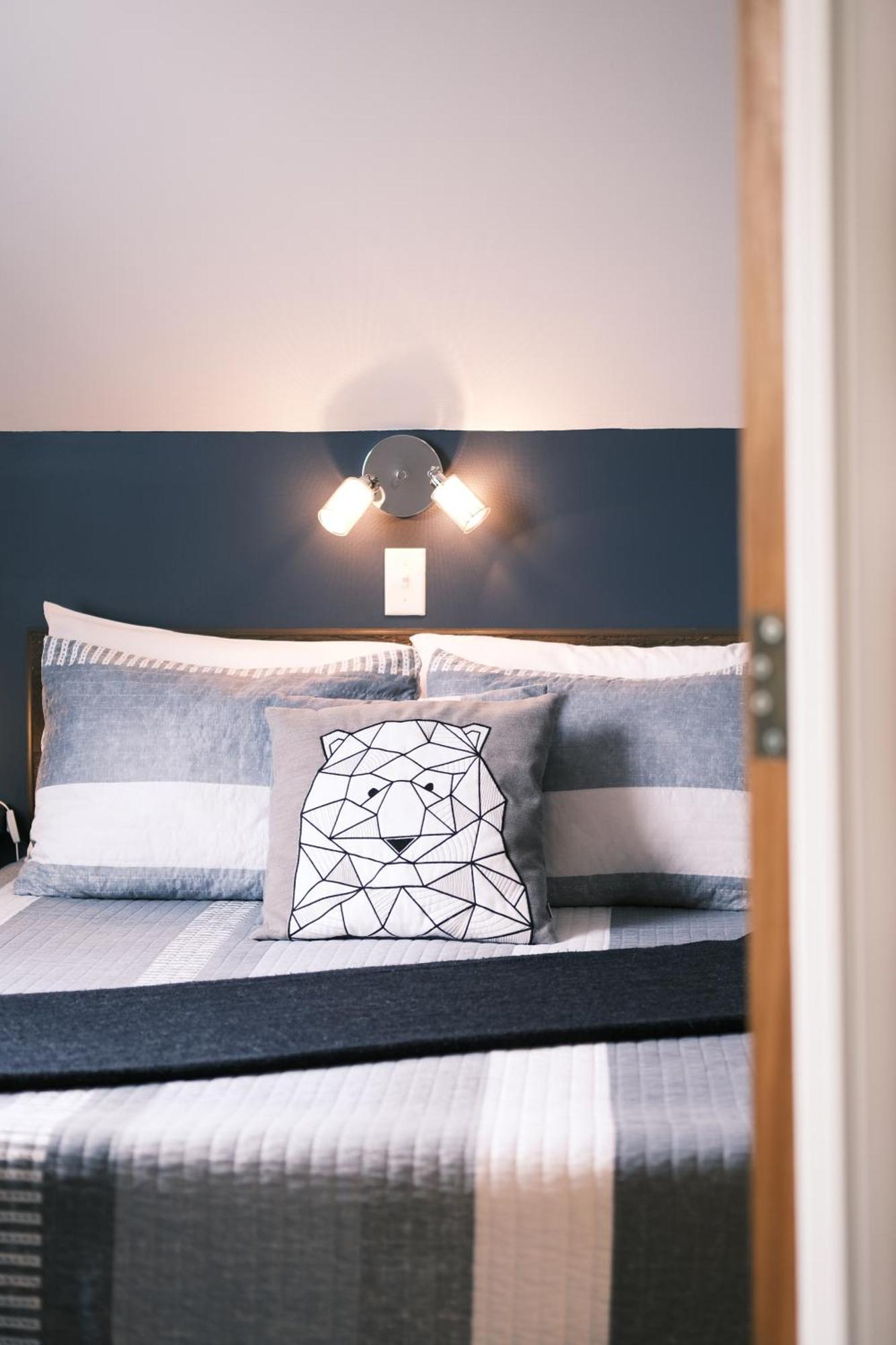 Les Pinsons Des Rives Bed & Breakfast 3*